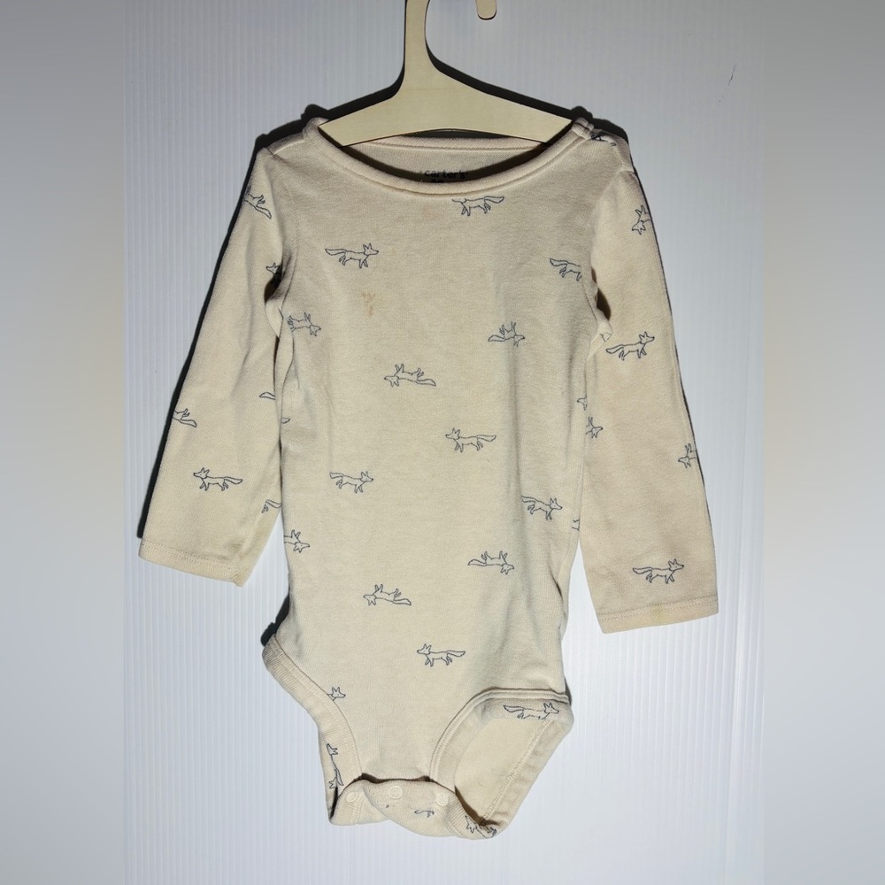 Carter's Beige Long Sleeve Baby onesie with Animal Print size 12 months